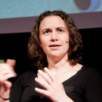 Picture of Pia Andrews