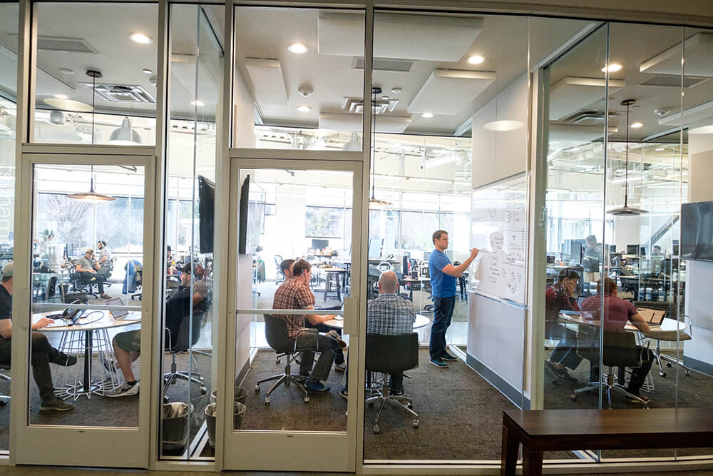 qualtrics conference rooms with glass walls