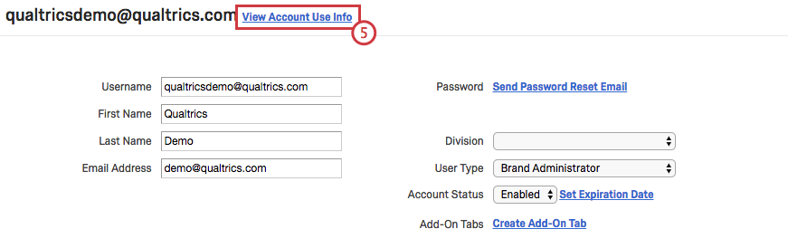 A opção Exibir informações de uso da conta está localizada ao lado de Nome de usuário na parte superior da página do usuário
