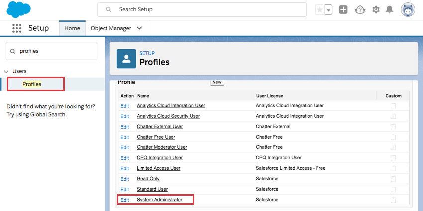 Profils sélectionnés à gauche, administrateur système en bas de la liste en surbrillance