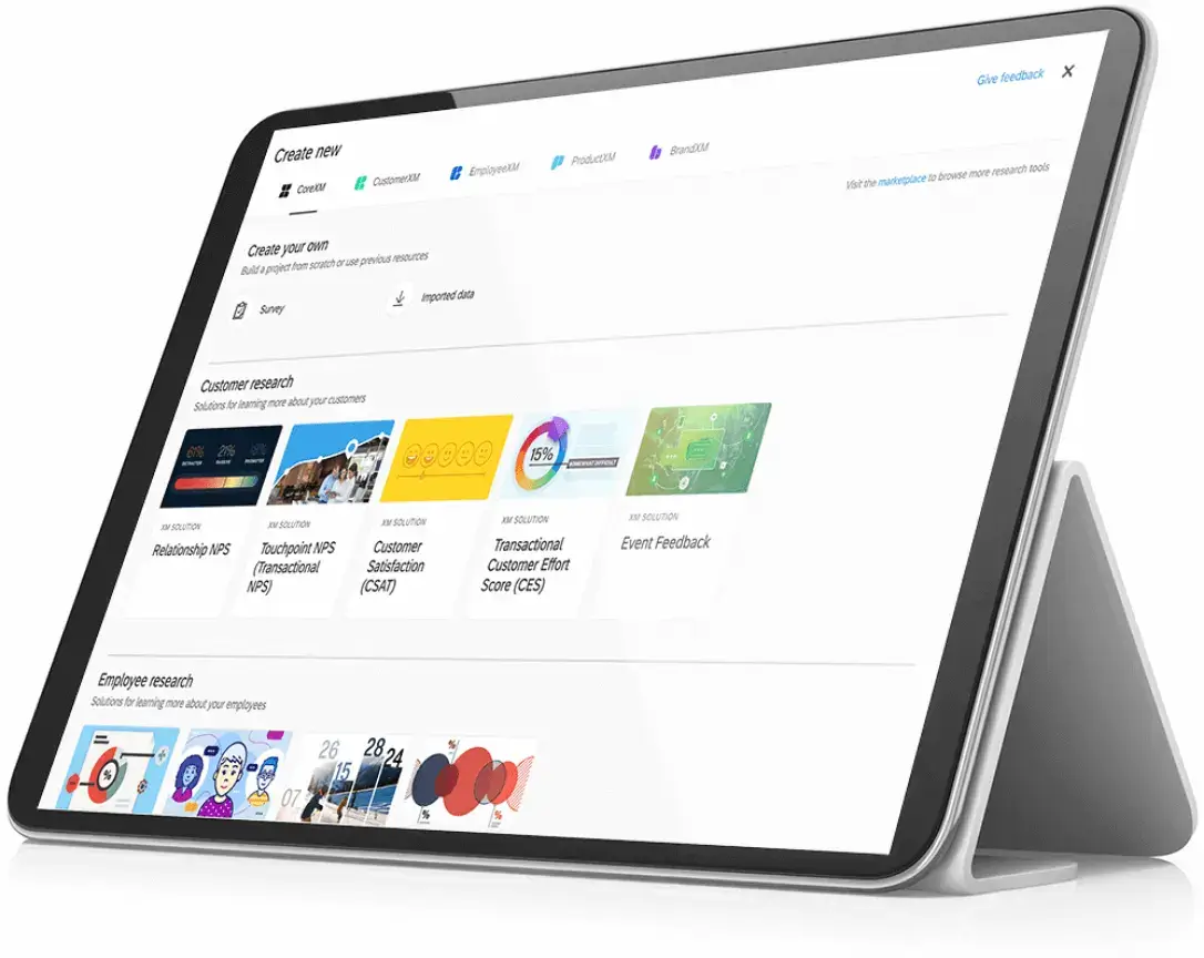 CoreXM-Dashboard auf Tablet