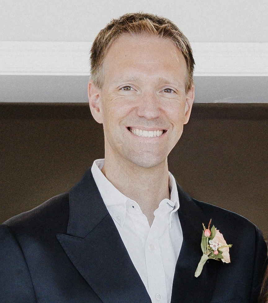 Headshot of Nik Kohn