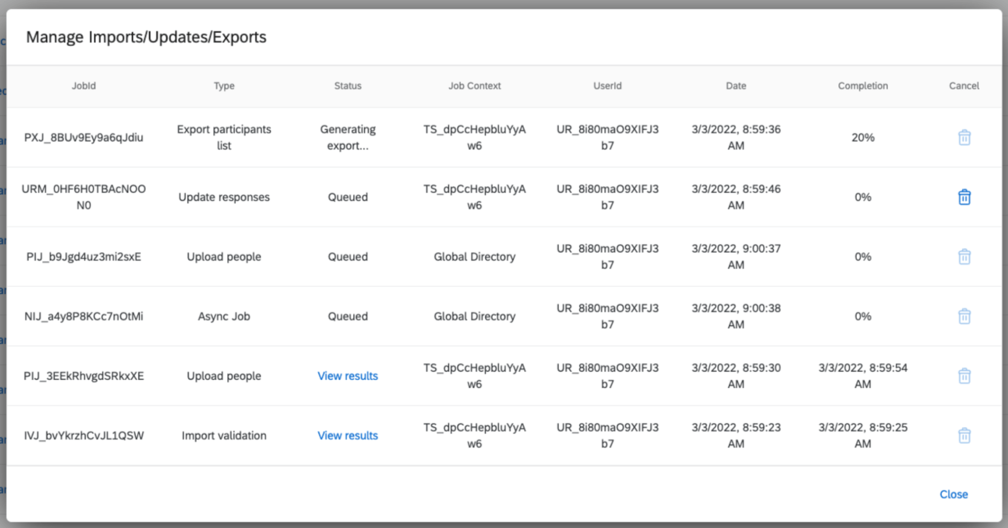 Manage Previous Import/Updates（以前のインポート/更新のマネージャー）ウィンドウで複数のジョブを非同期にキューに入れると、インポートと更新のリストが表示されます。