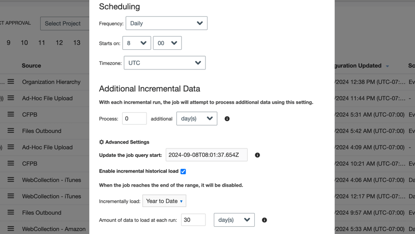 Un ejemplo de configuración que muestra un trabajo diario que carga 30 días de datos para cada mes del año hasta el mes actual