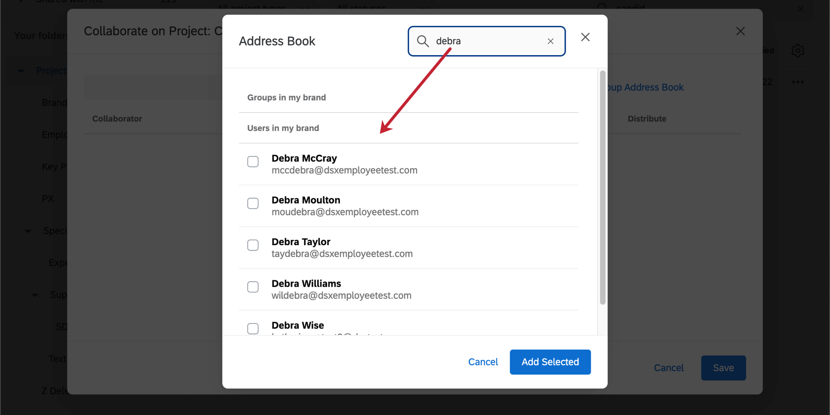 アドレス帳で「debra」を検索し、何人かの「Debra」が表示されている。名前の横にある選択ボックスをクリックして選択できる
