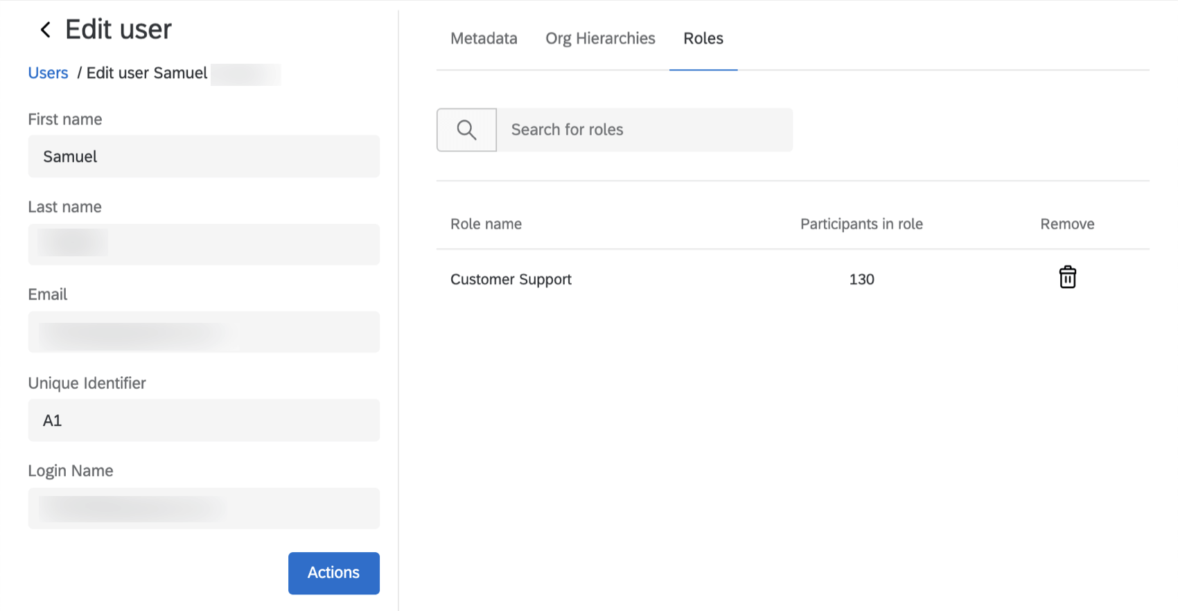Ventana de información del usuario con información de contacto , metadatos y, a la derecha, roles.