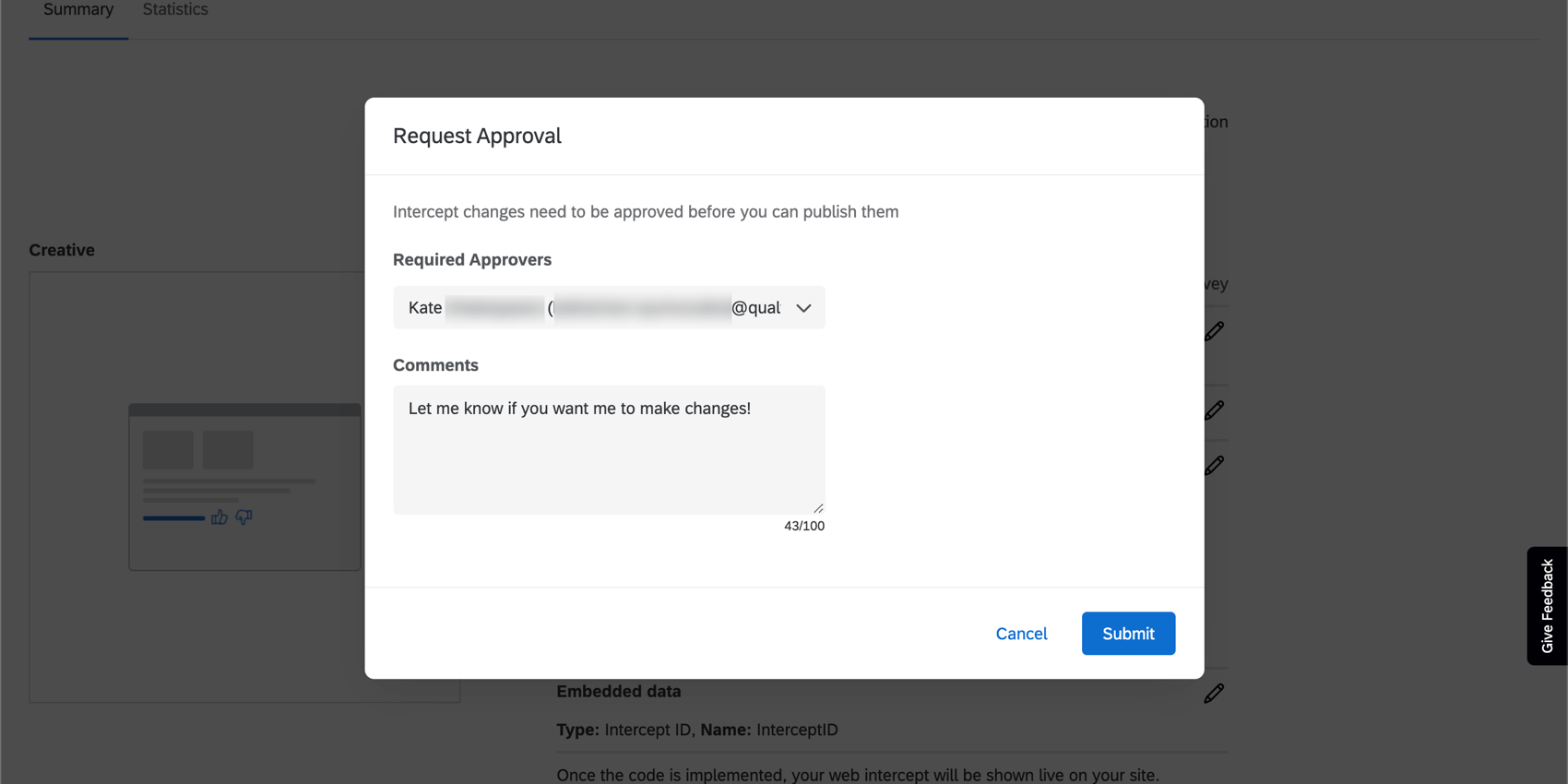 リクエストの承認画面。フィールド名とユーザー名、コメント欄があり、その下に送信ボタンがある。