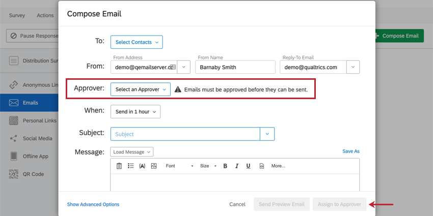 La fenêtre de composition de lenquête e-mail, mais il y a un menu déroulant supplémentaire pour lapprobation, et le bouton denvoi indique "assigner à lapprobateur" à la place