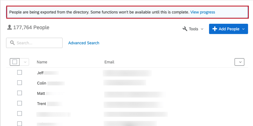 a mensagem de que um trabalho está em andamento na parte superior do diretório