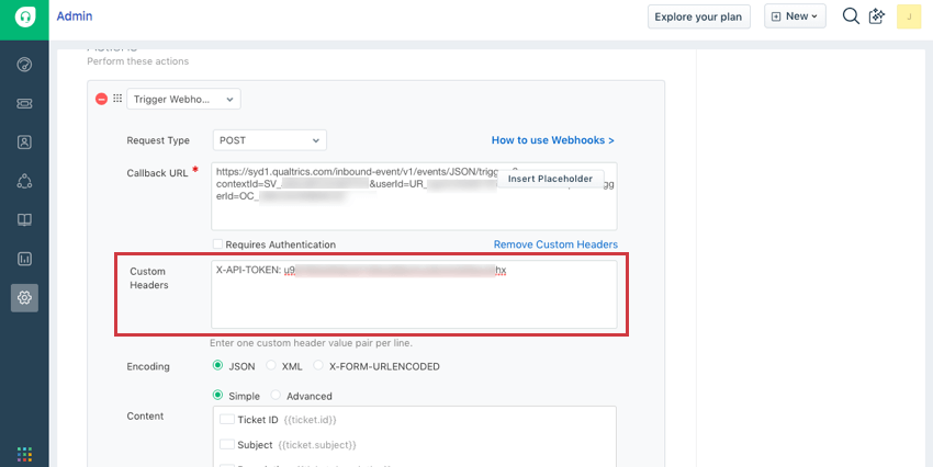 Dans len-tête personnalisé, il est indiqué X-API-TOKEN :, puis une clé api floue