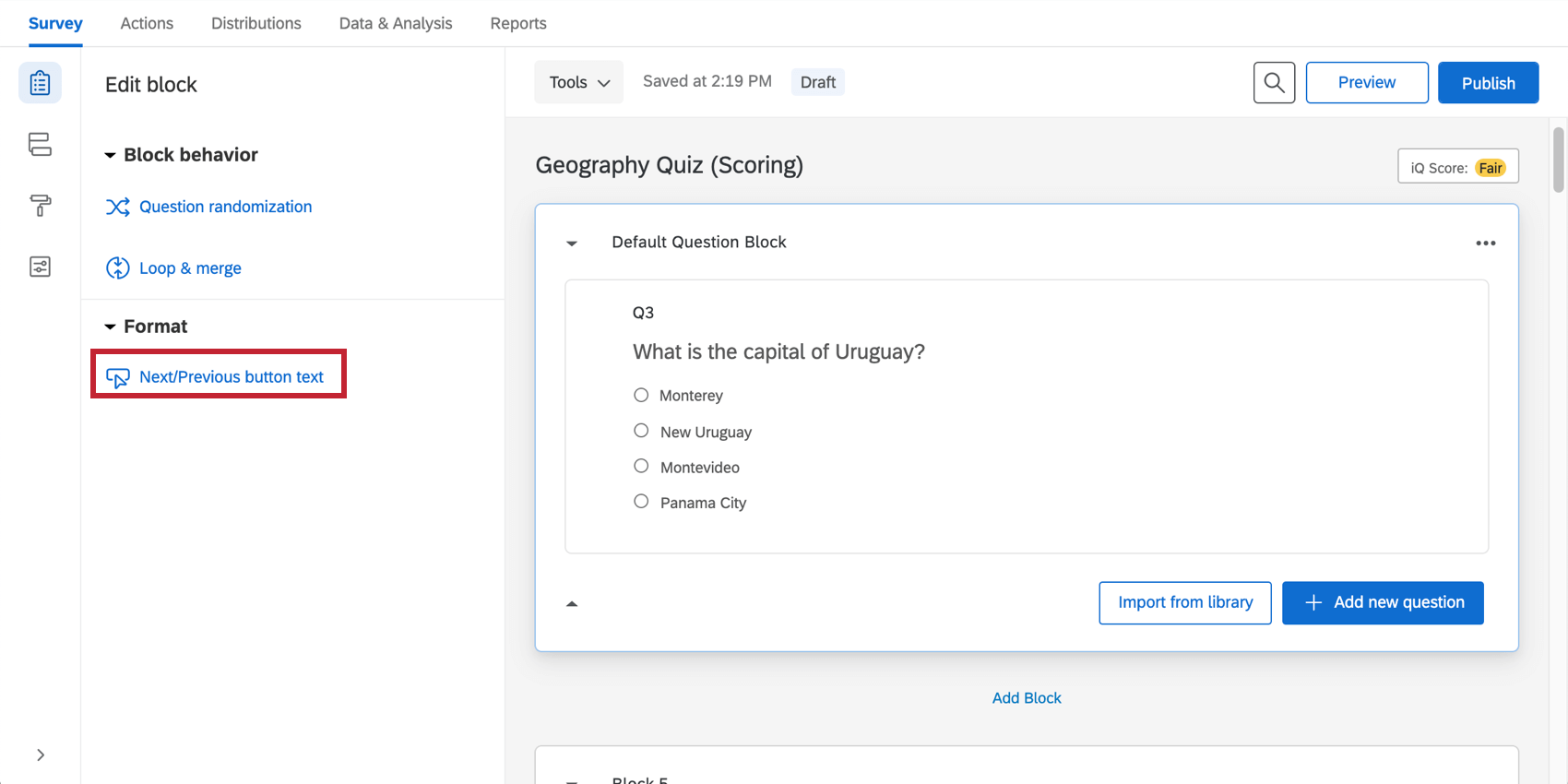 ブロックを選択すると、左側にエディターが表示され、［次へ］［前へ］ボタンのテキストオプションが表示されます。