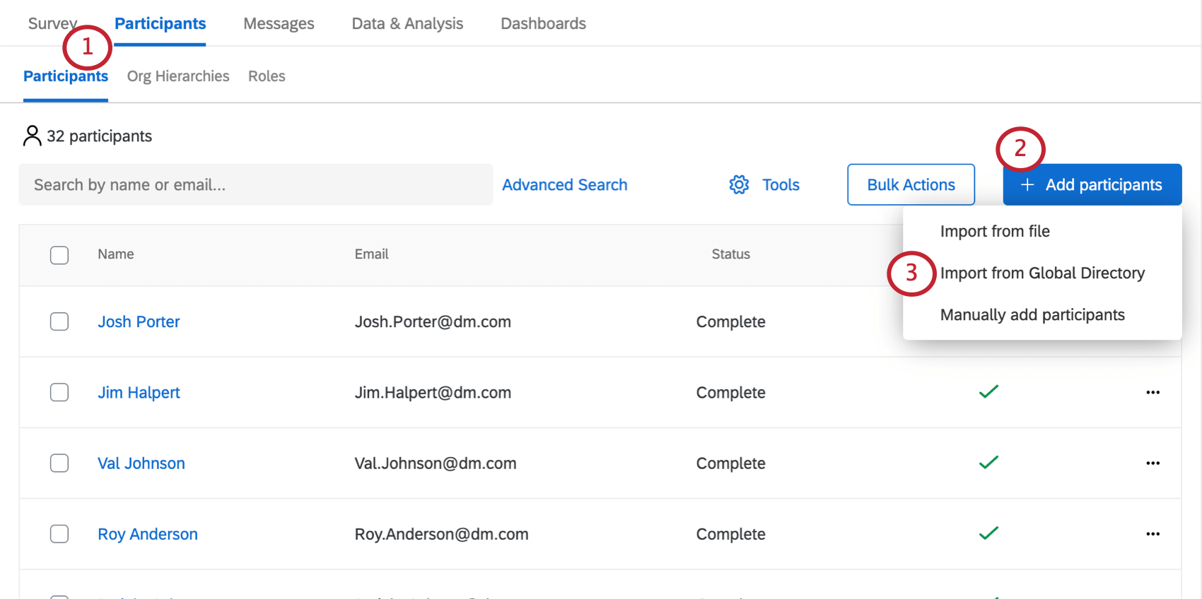 Engageプロジェクトの参加者タブで、右上のボタンをクリックし、ドロップダウンから最後のオプションを選択します。