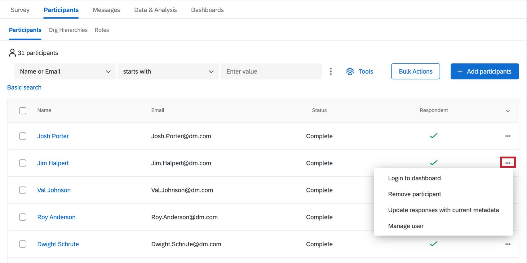 Klicken Sie auf den Dropdown-Pfeil ganz rechts neben einem Teilnehmer:in, um weitere Optionen anzuzeigen.