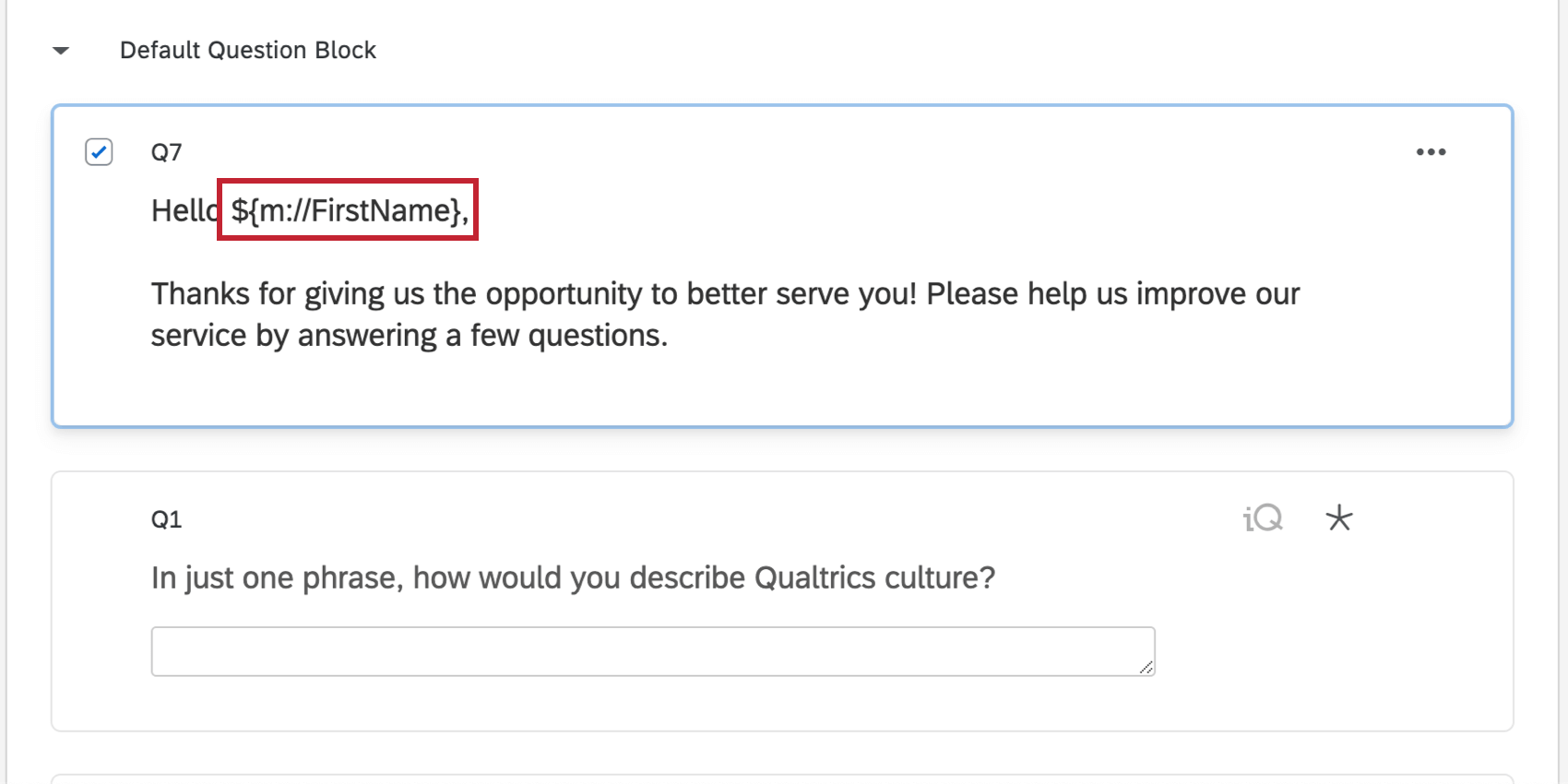 連絡先リストのテキストが差し込まれた質問