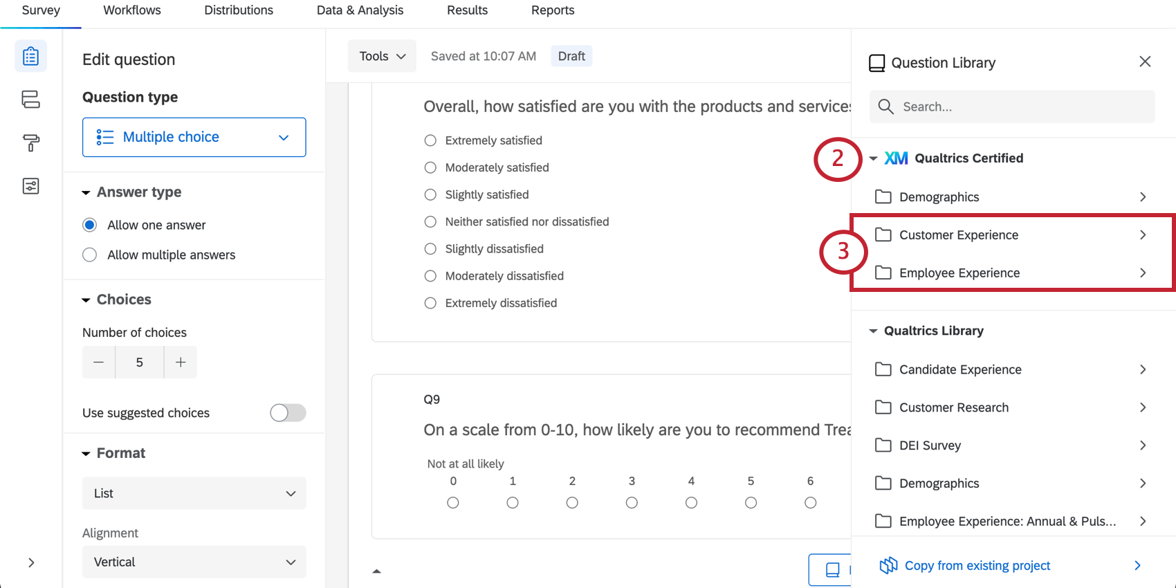Imagem do menu aberto à direita do gerador de pesquisas com o menu suspenso certificado pela Qualtrics expandido