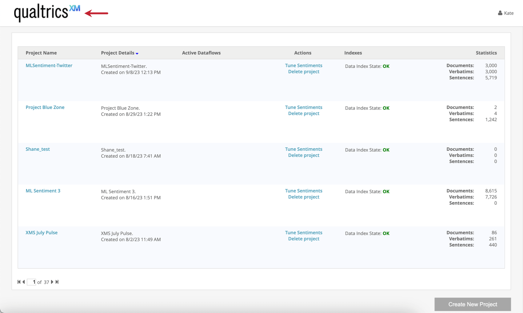 El logotipo de qualtrics xm en la esquina superior izquierda