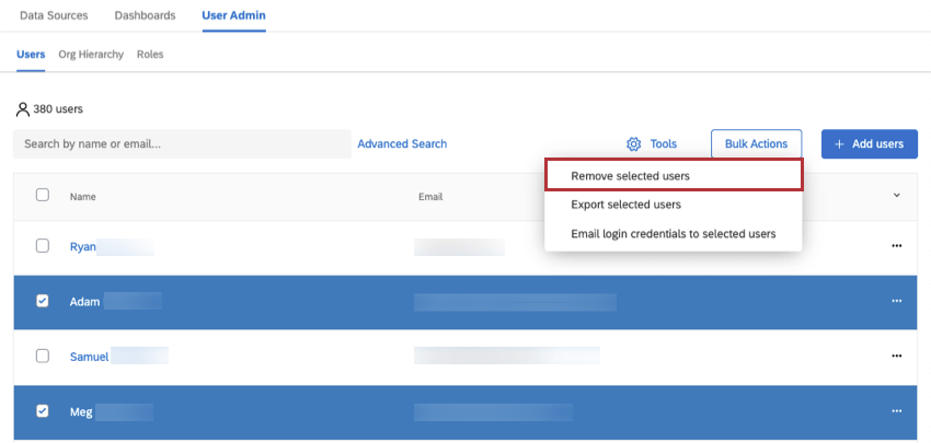 Botón para eliminar usuarios seleccionados