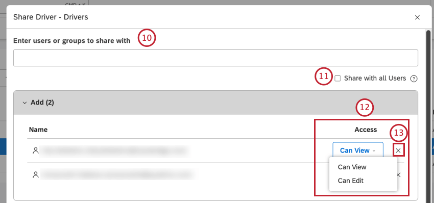 Introduzca usuarios o grupos para compartir con el cuadro. Casilla de verificación Compartir con todos los usuarios. Columna de acceso. Haga clic en X para eliminar los elementos que se han seleccionado para compartir