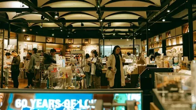 Crowd of people shopping