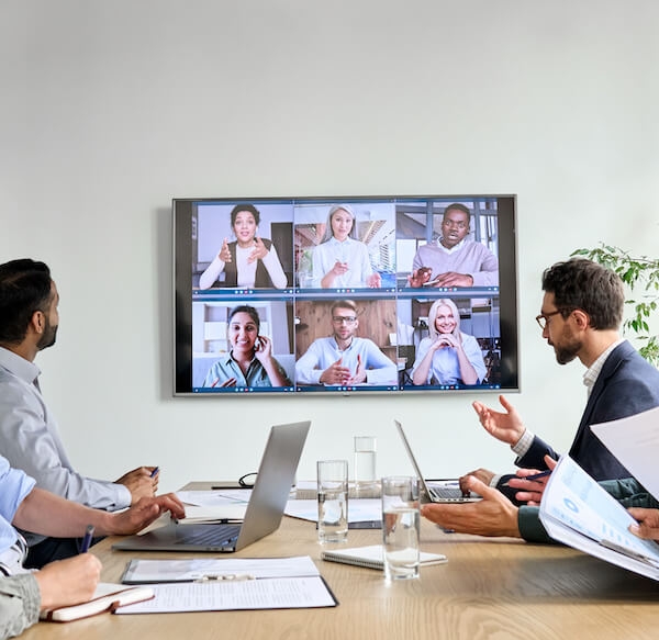 Employees feeling empowered in a merting