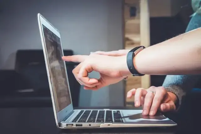 Famous Technology Figures in History and How They Changed the Modern Customer Experience