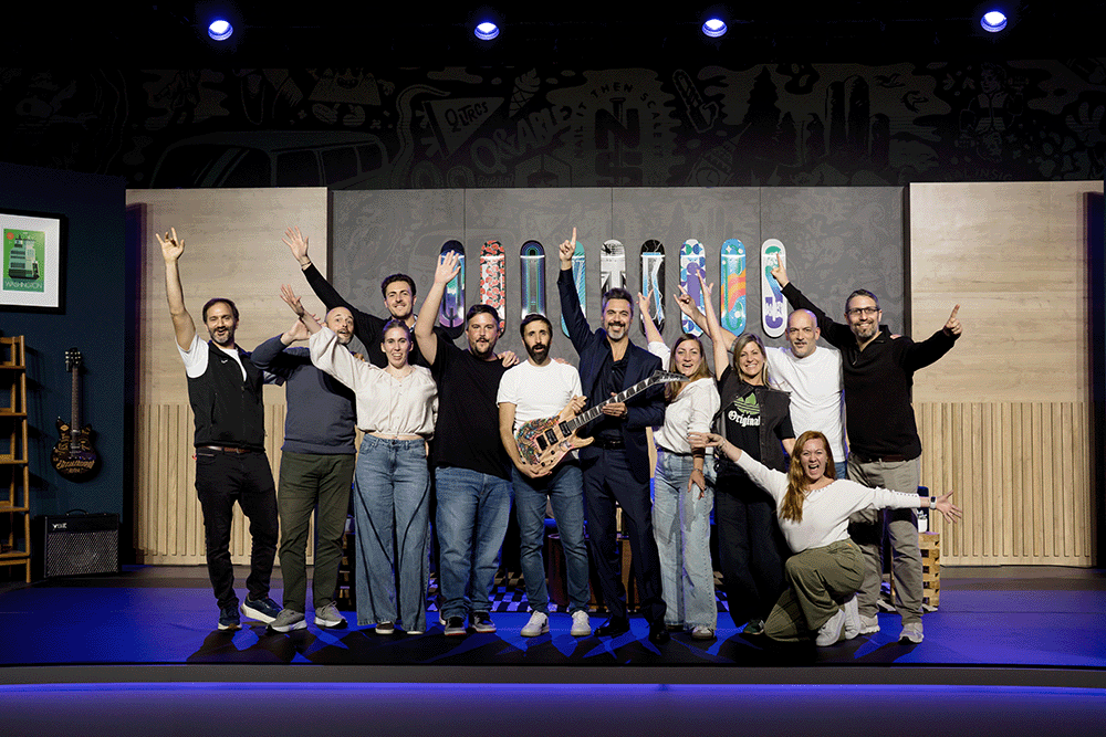 Personal Argentina accepting their award