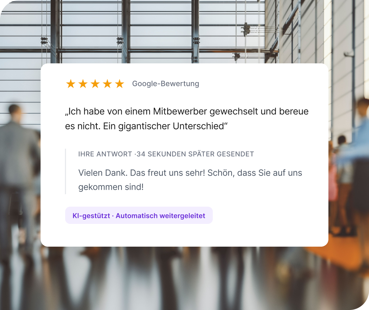 Zwei Qualtrics-Karten zeigen Konversionsmetriken: Kaufwahrscheinlichkeit bei 87 %, plus 5 % seit dem letzten Monat, und Konversionsrate bei 64 %, plus 2 % seit dem letzten Monat.