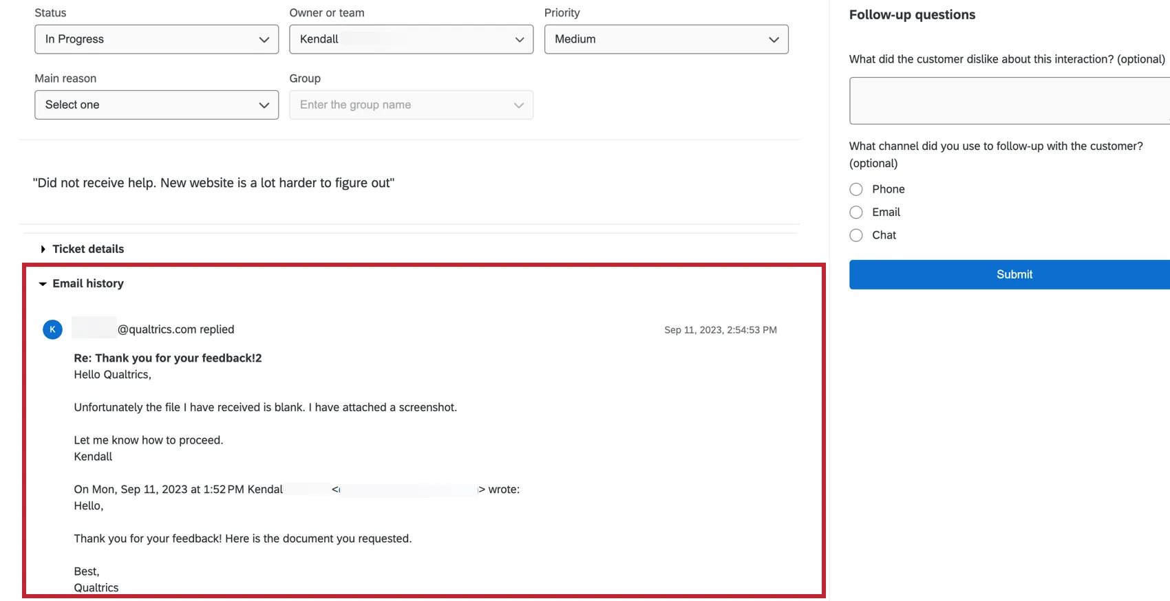 Seção de histórico de e-mails do tíquete