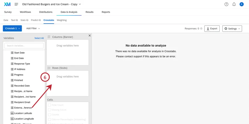 La sección Filas está resaltada, con una flecha que indica la funcionalidad de hacer clic y arrastrar.