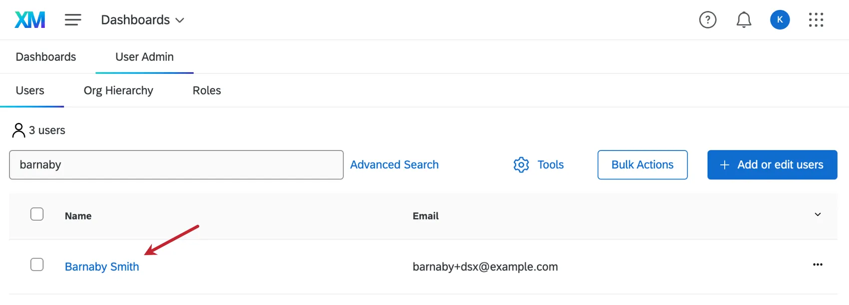 Buscando un usuario y señalando su nombre donde debes hacer clic