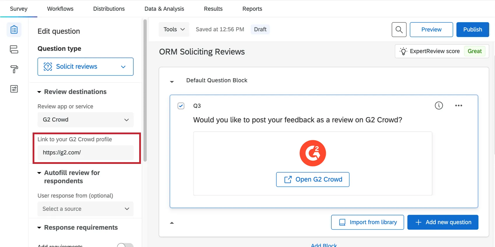 Imagen de una pregunta de solicitud de reseñas que se está editando, con un campo llamado enlace a su perfil de G2 crowd donde se encuentra una URL.