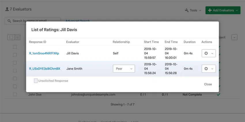 回答リスト。未承諾は水色で強調表示